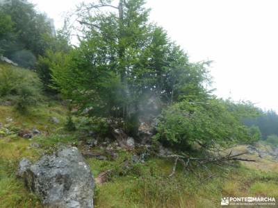 Parque Natural de Urkiola;rutas de senderismo en la rioja paisajes de ordesa santoña ruta del cabal